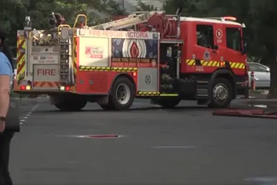 Antisemitic attackers violently target synagogue, Israeli restaurant in Australia