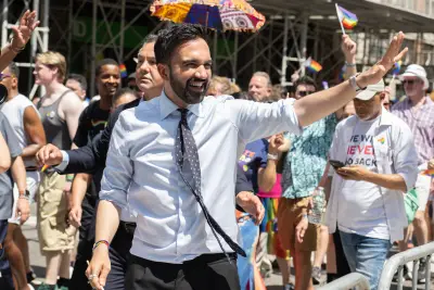 Between Mamdani and Fetterman, flailing Democrats seek a populist agenda that works