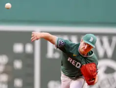 Red Sox starter Hunter Dobbins leaves game due to injury in second inning