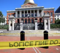Senate targets police interactions with blue envelope bill